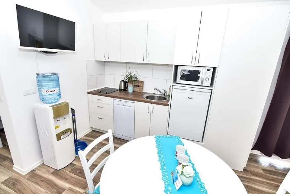 Apartment Dili Vir